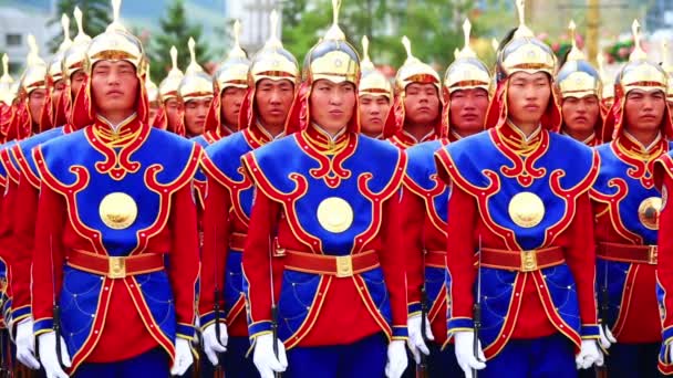 Mongolische Armee beim Naadam-Festival — Stockvideo