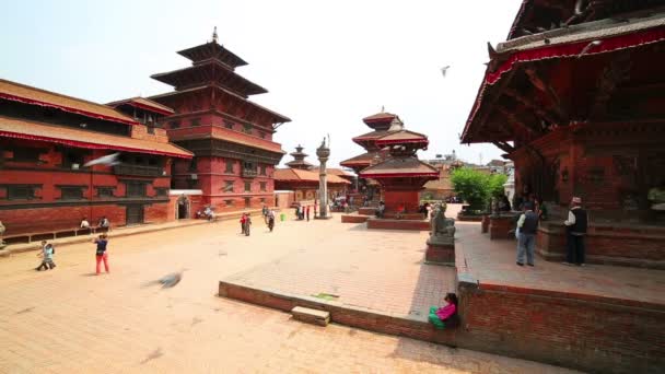 Dagelijks scène, patan durbar square, Nepal — Stockvideo