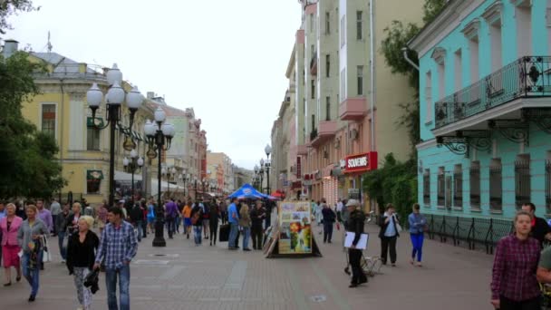 La vida cotidiana en la calle Arbat — Vídeos de Stock