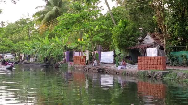 Scena quotidiana in Kerala Backwaters — Video Stock