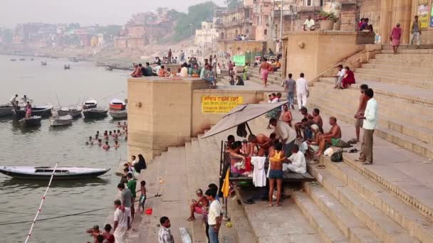 Cena cotidiana de Ganges River — Vídeo de Stock