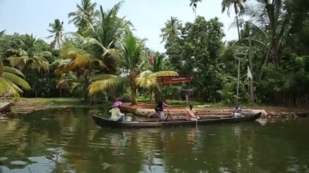 Cena cotidiana em Kerala Backwaters — Vídeo de Stock