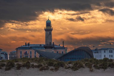 Warnemuende, Almanya 'daki Deniz fenerine bakın.