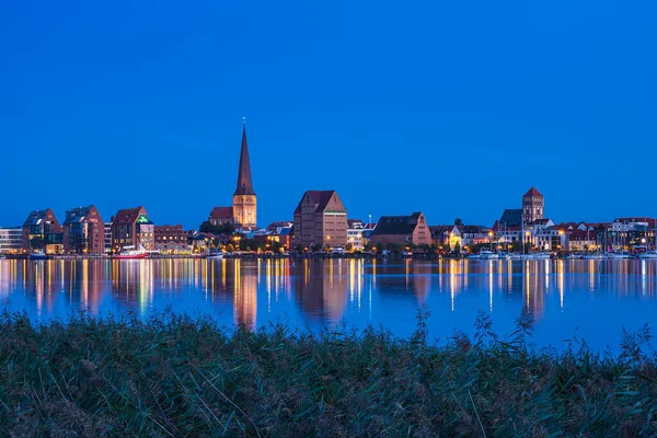 Vista Sobre Río Warnow Ciudad Rostock Alemania —  Fotos de Stock