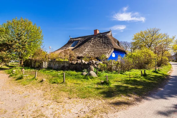 Edificio Histórico Con Techo Paja Vitte Isla Hiddensee Alemania — Foto de Stock