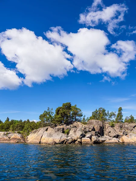 Landscape Rocks Trees Island Vastervik Sweden — ストック写真