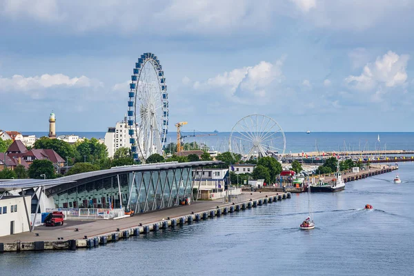 Ferris Wheel Baltic Sea Coast Warnemuende Germany — Foto de Stock