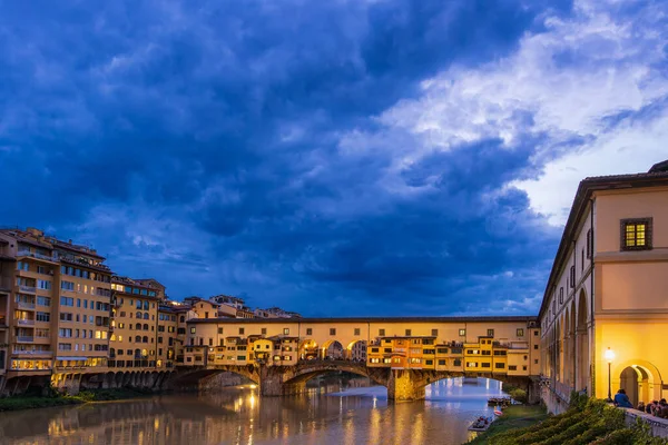 Uitzicht Brug Ponte Vecchio Stad Florence Italië — Stockfoto