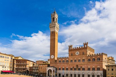Siena, İtalya 'daki Belediye Sarayı' na bakın..