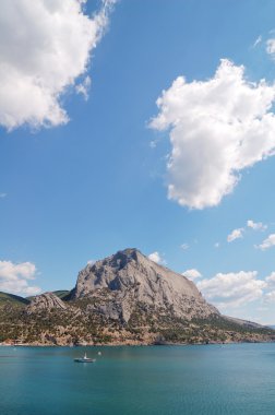 taşın altına tekne