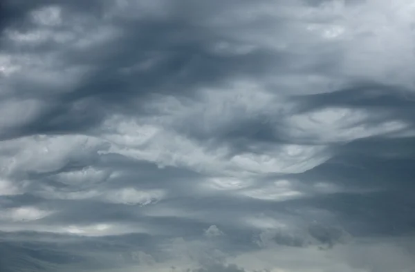 Bulutlar yağmur önce etkileyici desen — Stok fotoğraf