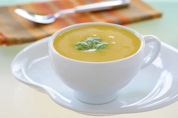 Вершковий сквош суп — стокове фото