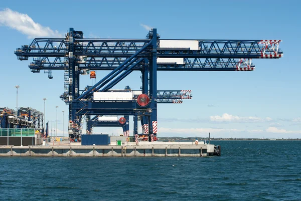 Grúas de muelle — Foto de Stock