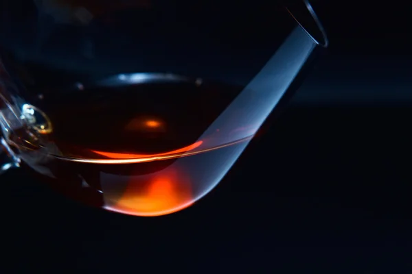 bir yudum konyak ile