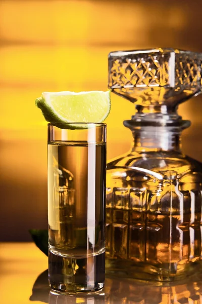 Goldtequila — Stockfoto