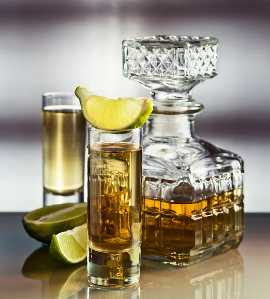 Gold tequila — Stock Photo, Image