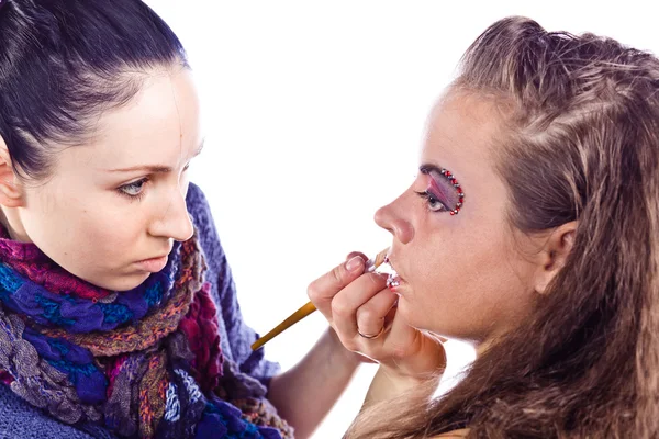 Make up artist applicare il trucco su attrice — Foto Stock