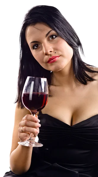 Giovane bella donna con vino rosso — Foto Stock