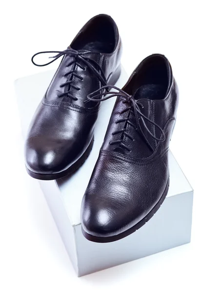 Nya svarta skor — Stockfoto