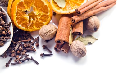 baharat kurutulmuş portakal ile
