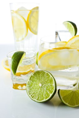 içecekler limon ve kireç