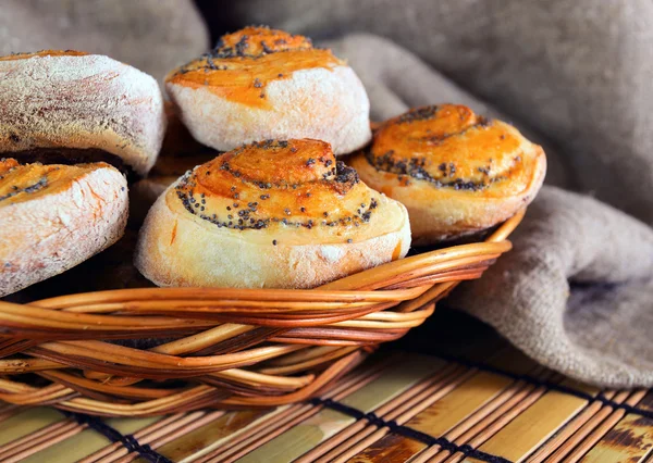 Buns with poppy — Stock Photo, Image