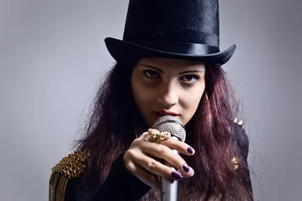 Actress with microphone — Stock Photo, Image