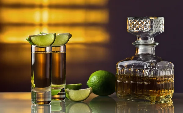 Gold tequila — Stock Photo, Image