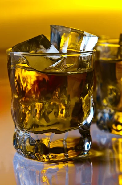 Whisky with ice — Stock Photo, Image