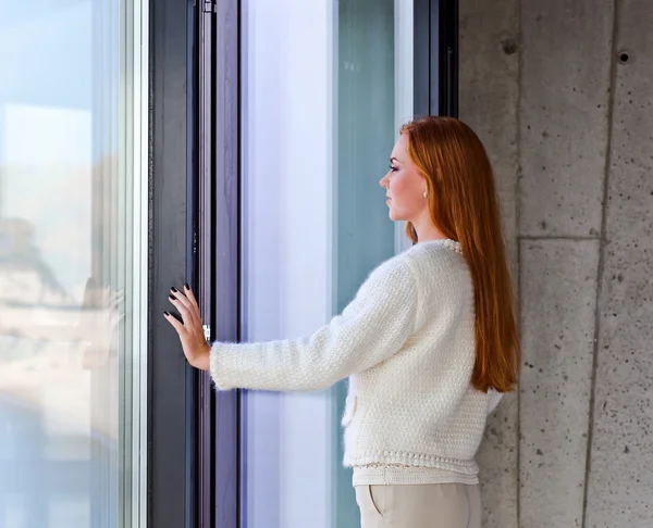 Young beautiful woman in jersey — Stock Photo, Image