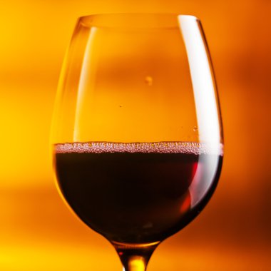 Kırmızı şarap.