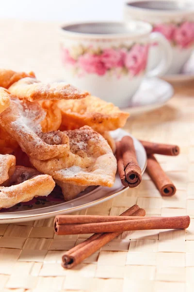 Deep fried pastry with cinnamon — Stock Photo, Image