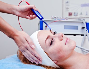 genç kadın spa Kliniği