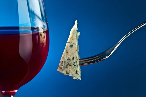 Fromage et vin rouge — Photo