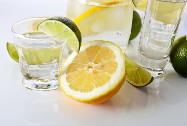 içecekler limon ve kireç