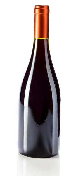 Láhev červeného vína izolované na bílé — Stock fotografie