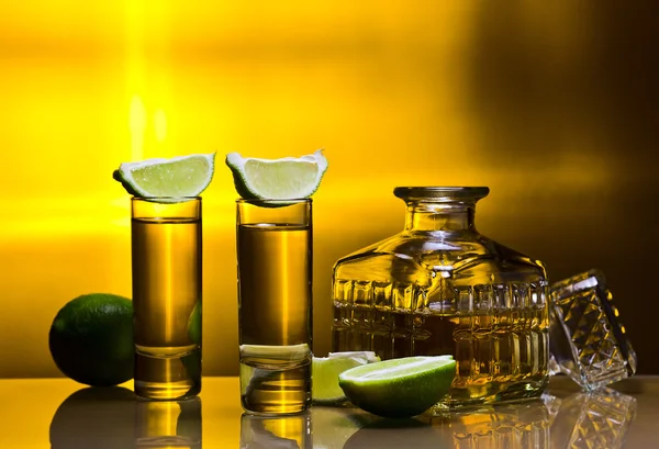 Guld tequila — Stockfoto