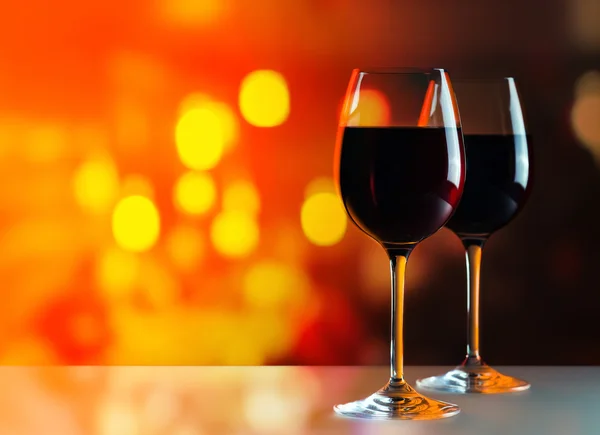 Glazen met rode wijn — Stockfoto