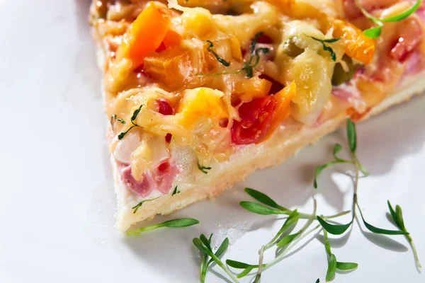 Selbst gebackene Pizza — Stockfoto