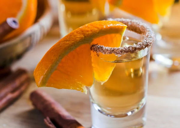 Tequila con arancia e cannella — Foto Stock