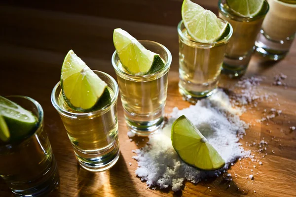 Tequila, चूना और नमक — स्टॉक फ़ोटो, इमेज