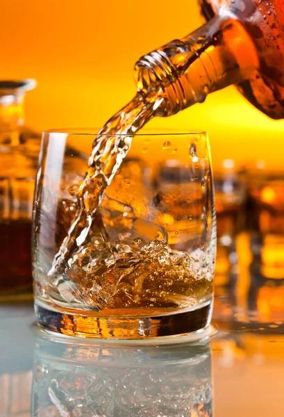 Glas med whisky — Stockfoto