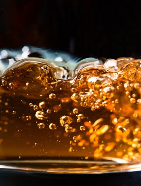 bir alkollü içecek detay 