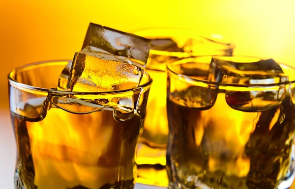 Whiskey with ice — Stock Photo, Image