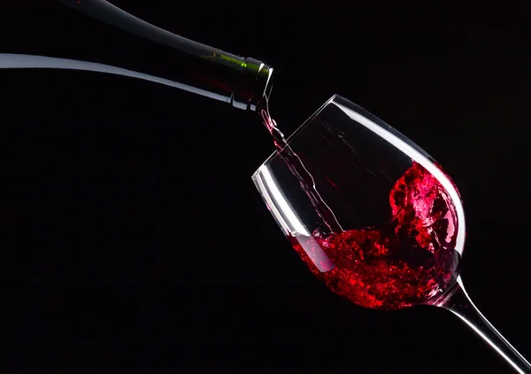 Красное вино — стоковое фото