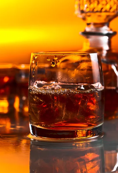 Glas med whisky — Stockfoto