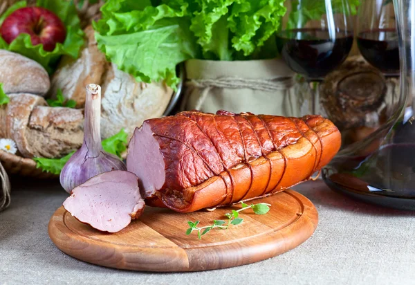 Geräuchertes Fleisch — Stockfoto