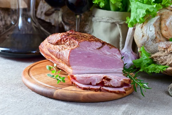 Geräuchertes Fleisch — Stockfoto