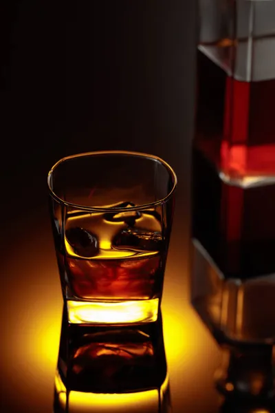 Whisky Rocks Stark Alkoholhaltig Dryck Med Naturlig Ett Fryst Glas — Stockfoto