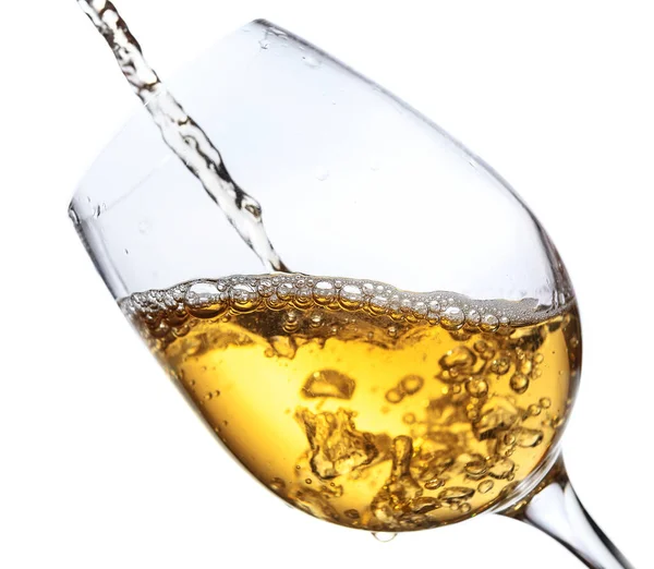 Beyaz Şarap Beyaz Zemin Üzerine Izole Bir Bardağı Içine Dökülür — Stok fotoğraf